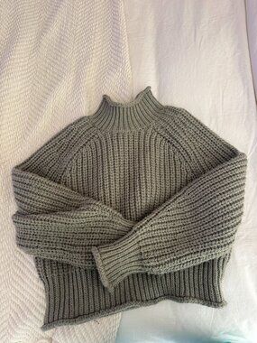 H&M Sweater